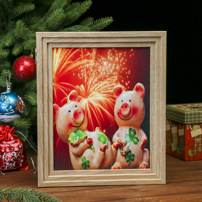 Ключница Пирамида "Свинки и фейерверк" Янтарь 30х25х5 см