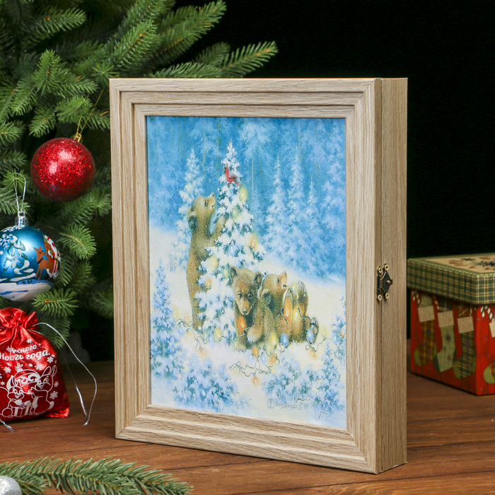 Ключница Пирамида "Мишки в лесу" Янтарь 30х25х5 см