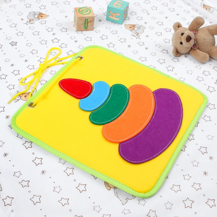 Текстильный бизиборд "Пирамидка", 29 х 29 см