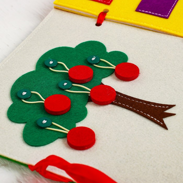 Развивающая книжка из фетра "Давай играть", 4 лист, 19 х 19 см