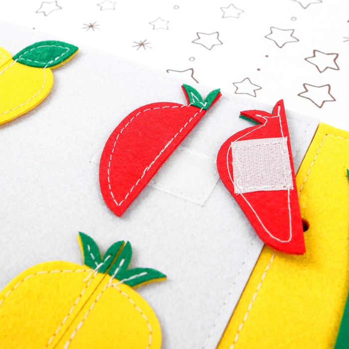 Развивающая книжка из фетра "Давай играть", 4 лист, 19 х 19 см