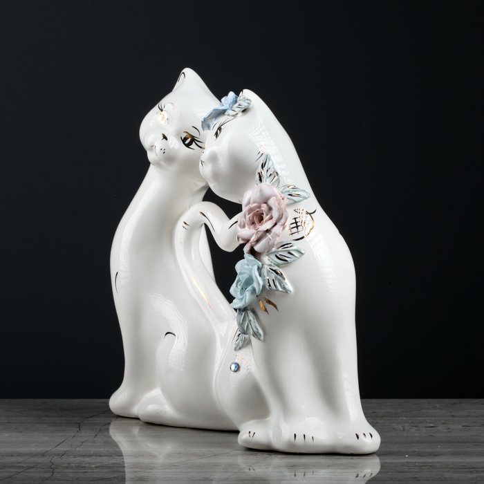 Копилка "Коты влюбленная пара" глазурь, лепка, микс