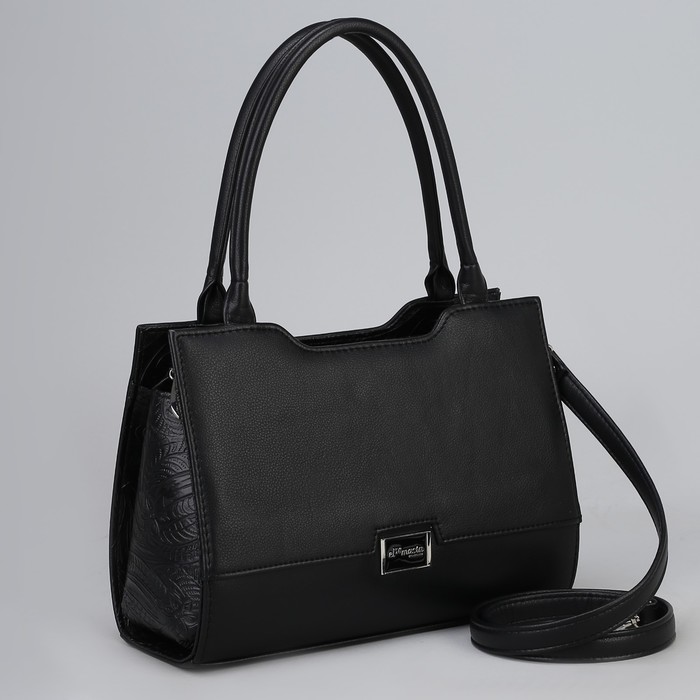 Сумка женская, отдел на молнии, наружный карман, длинный ремень, цвет чёрный