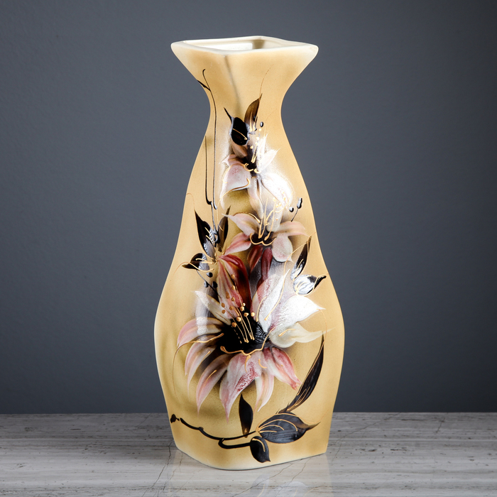 Ваза "Мадра" цветы