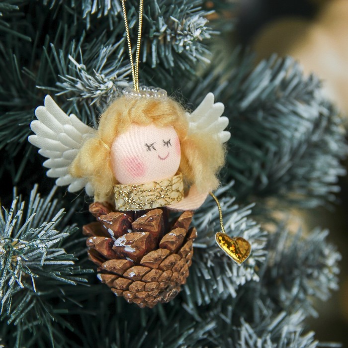 Мягкая девочка на шишке 7 см милашка