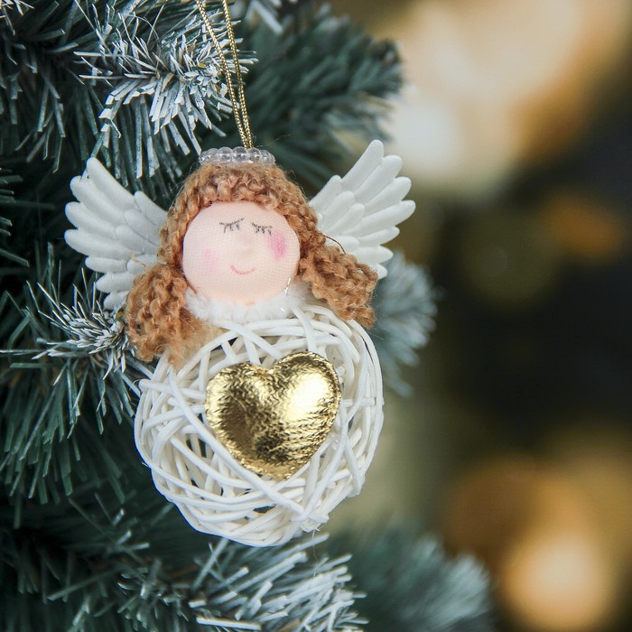 Мягкая девочка на шарике 7 см сердце