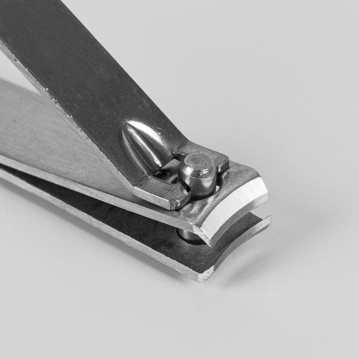 Кусачки-книпсер для ногтей, 5,7(±0,5)см, рифлёная ручка