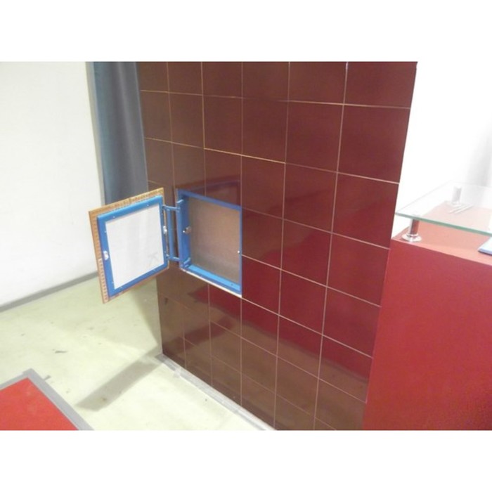 Люк под плитку "Люкер" К 30/60, нажимной, высота 300 мм, ширина 600 мм