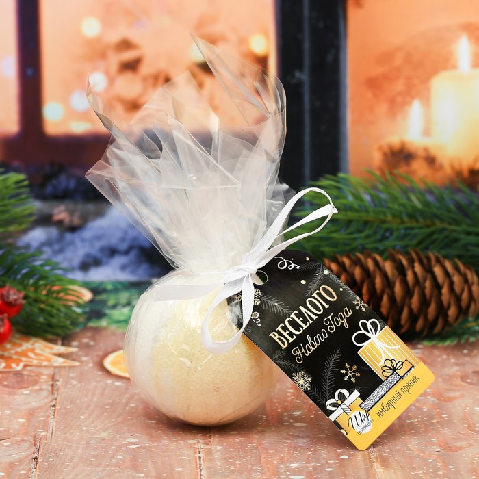 Бомбочка для ванны "Весёлого Нового года" с ароматом имбирного пряника