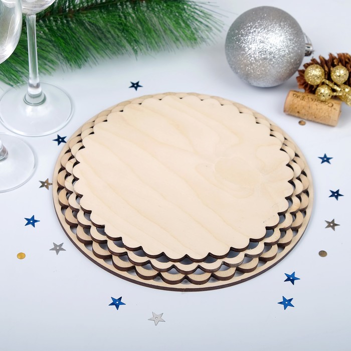 Поднос «Хрюши играют в снежки», D = 20,8 см