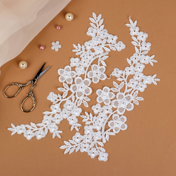 Аппликации пришивные "Лейсы", 26*9см, цвет белый