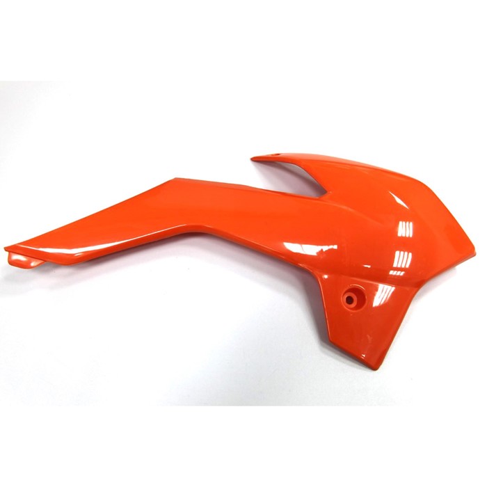 Пластик передний, правый J2, BSE, J2-F1-4-OR