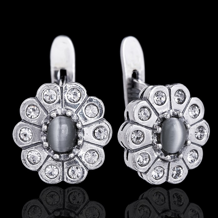 Серьги "Камелия", цвет бело-серый в чернёном серебре
