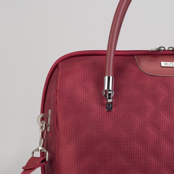 Бьюти-кейс, отдел на молнии, крепление для чемодана, ремень, цвет бордовый