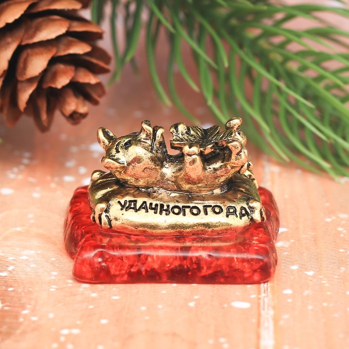 Фигурка новогодняя "Удачного года"