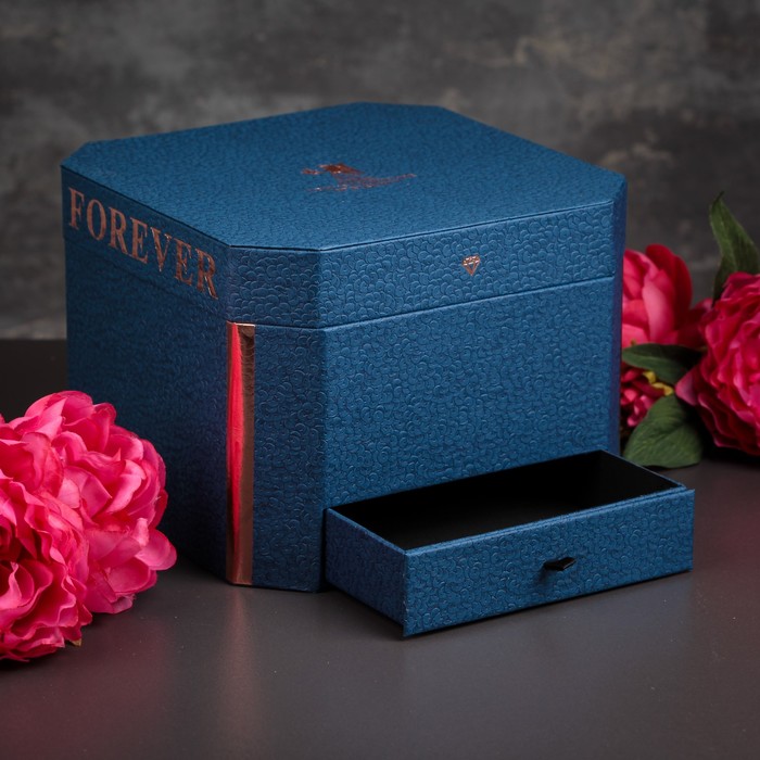 Коробка подарочная, 22 х 22 х 16,5 см