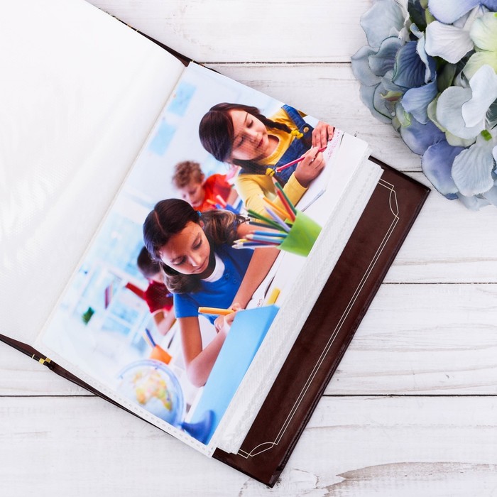 Подарочный набор "Лучший учитель!": фотоальбом на 100 фото и интерьерные буквы