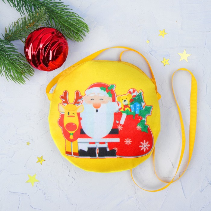 Мягкая сумочка "Дед Мороз" на мешке снежинки