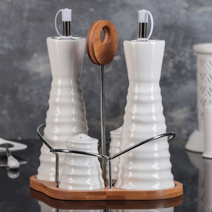 Набор для специй и масел на дерев. подставке 4 предмета "Эстет" 20,5х16х17 см