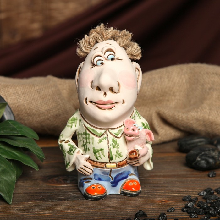 Статуэтка "Босс со свинкой" микс