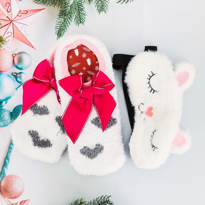 Набор "Заяц", маска для сна, носки