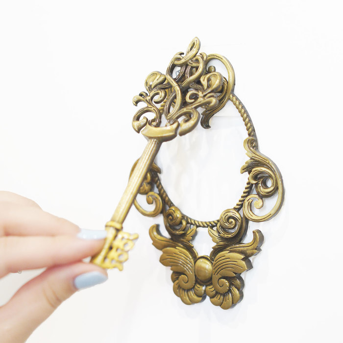 Дверной молоток "Ключик"