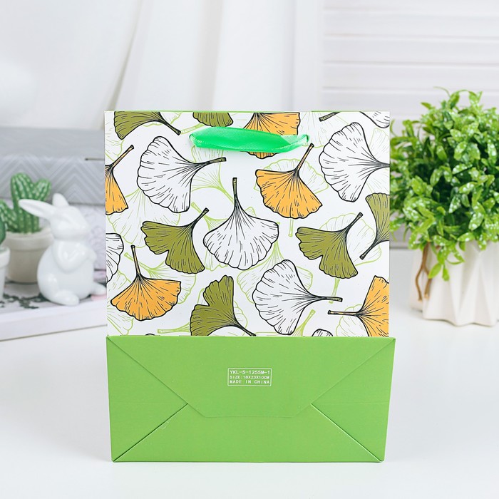 Пакет подарочный люкс, 18 х 8 х 23 см