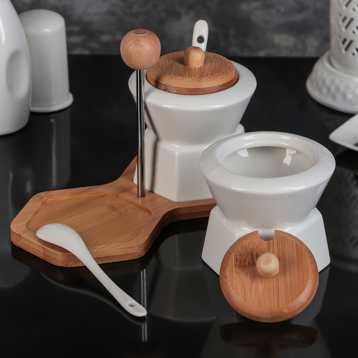 Набор банок для сыпучих продуктов 250 мл "Эстет", 2 шт, с ложками, на деревянной подставке