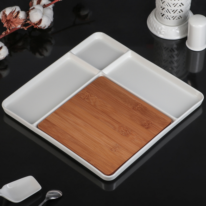 Менажница с дерев доской 3 ячейки "Эстет" 29х29 см