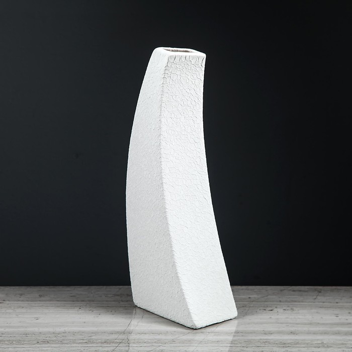Ваза "Скала" шёлк белая