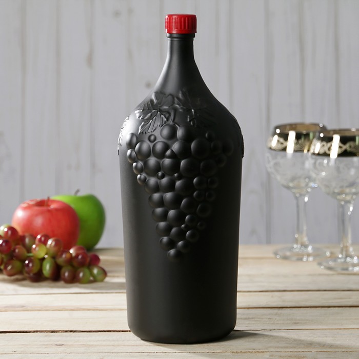 Бутылка 2 л "Винная. Виноград", цвет черный