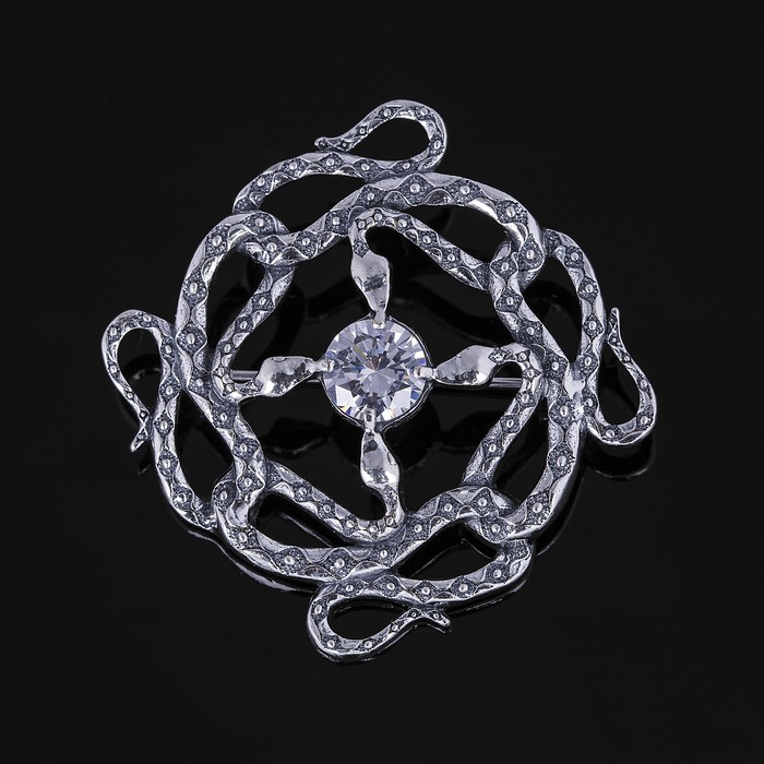 Брошь "Ананта", цвет белый в чернёном серебре