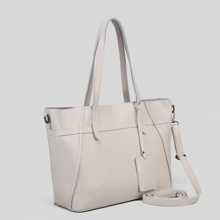 Сумка женская, отдел с перегородкой на молнии, наружный карман, длинный ремень, цвет бежевый