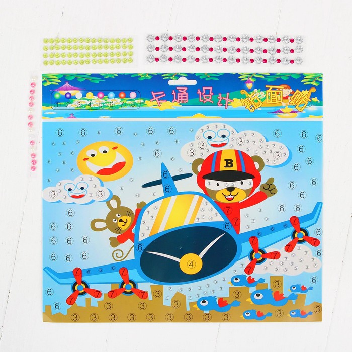 Аппликация стразами "Первый полет"