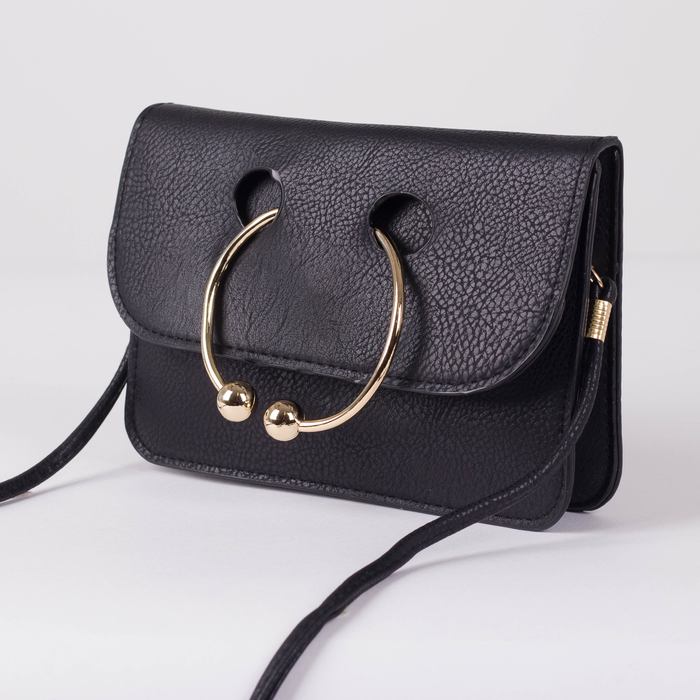 Сумка женская, 2 отдела на магните, длинный ремень, цвет чёрный
