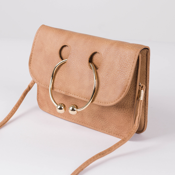Сумка женская, 2 отдела на магните, длинный ремень, цвет бежевый