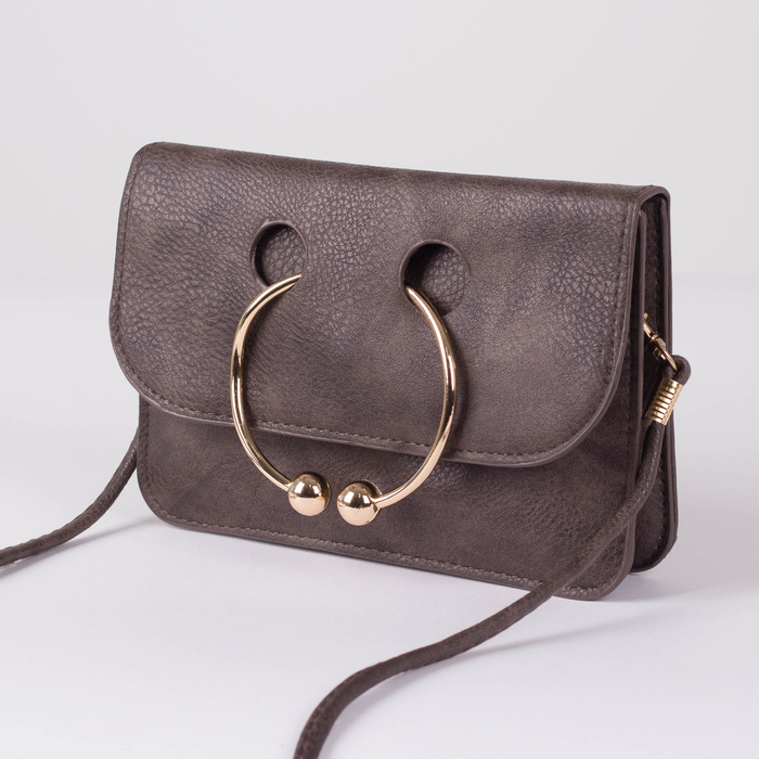 Сумка женская, 2 отдела на магните, длинный ремень, цвет коричневый