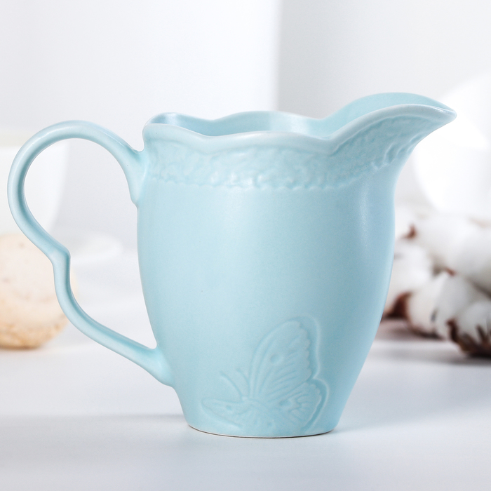 Молочник 300 мл "Бабочка", цвет голубой