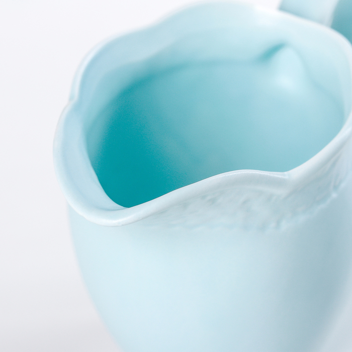 Молочник 300 мл "Бабочка", цвет голубой