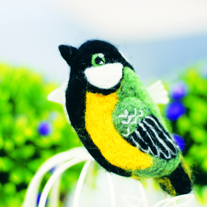 Брошь из шерсти &quot;Синица&quot;