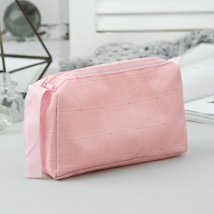Косметичка дорожная "Квадраты", отдел на молнии, с ручкой, цвет розовый