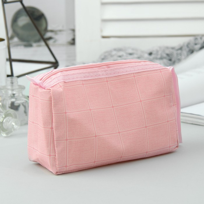 Косметичка дорожная "Квадраты", отдел на молнии, с ручкой, цвет розовый