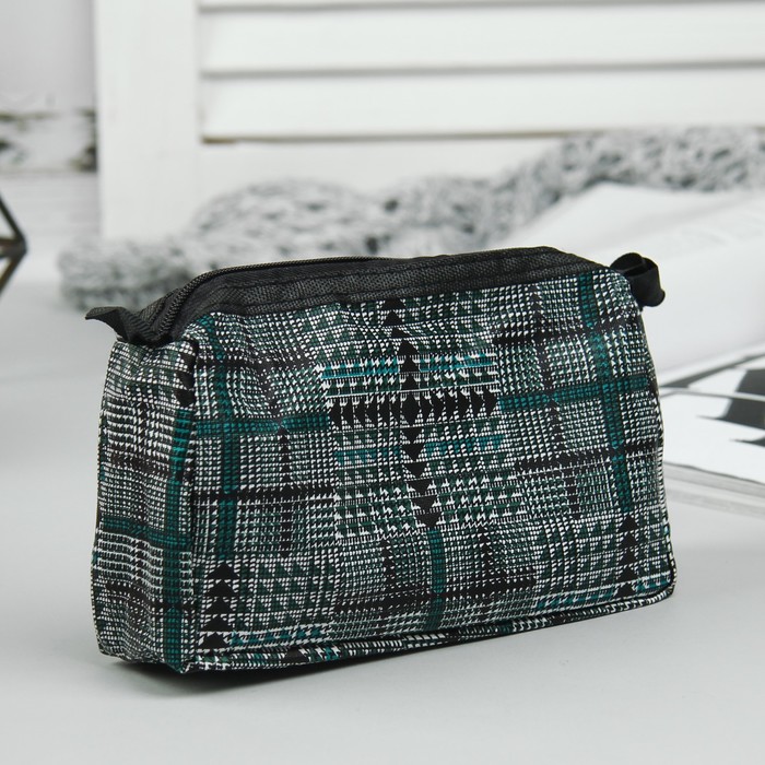 Косметичка дорожная "Клетка", отдел на молнии, с ручкой, цвет зелёный