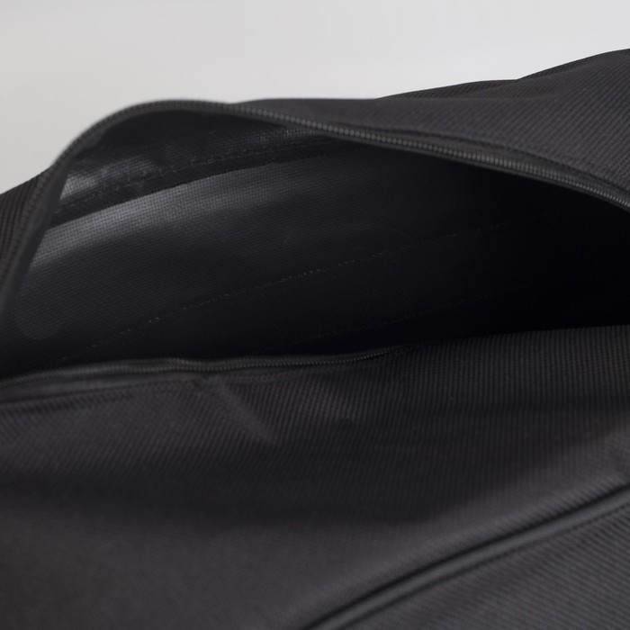 Сумка дорожная "Классика", отдел на молнии, 2 наружных кармана, длинный ремень, цвет чёрный