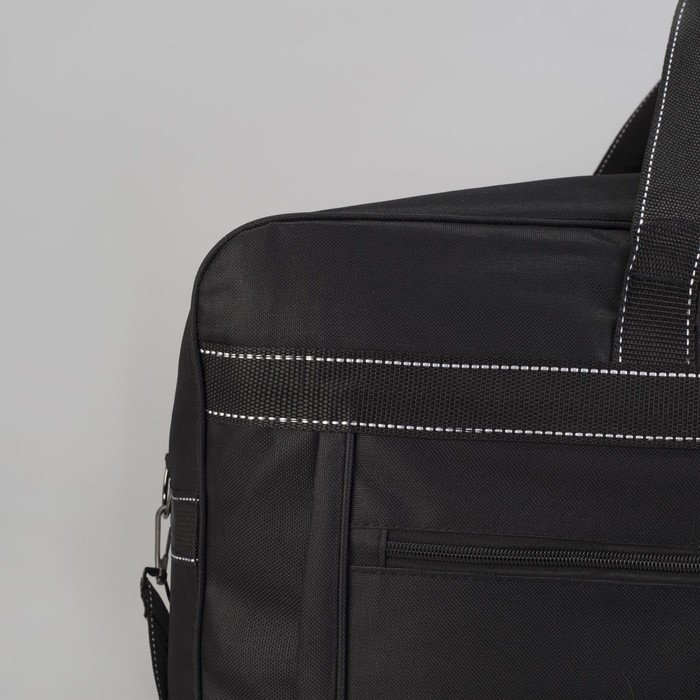 Сумка дорожная, отдел на молнии, 2 наружных кармана, длинный ремень, цвет чёрный