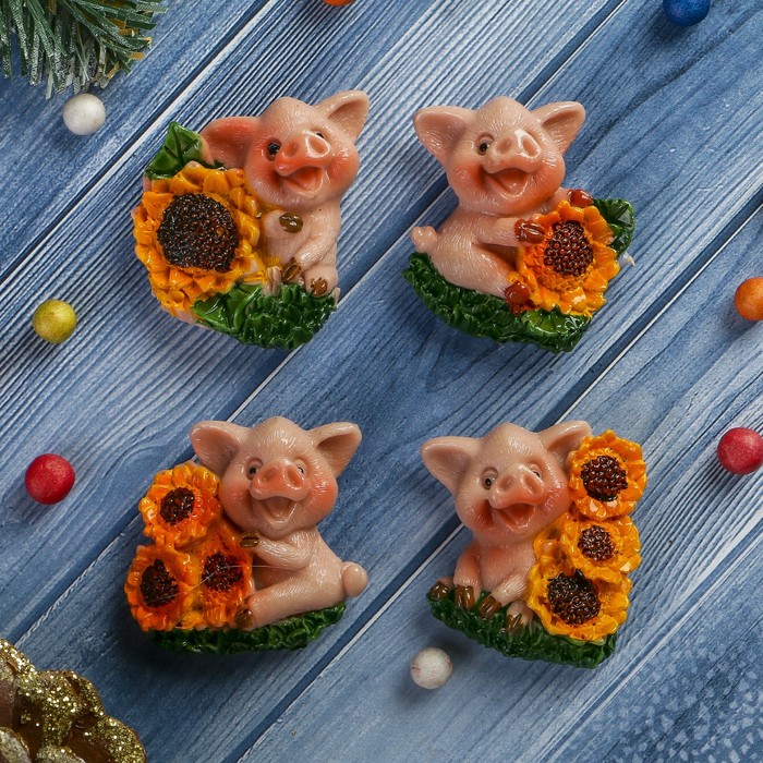 Магнит полистоун "Розовый поросёнок с подсолнухами" МИКС 4х3,5 см