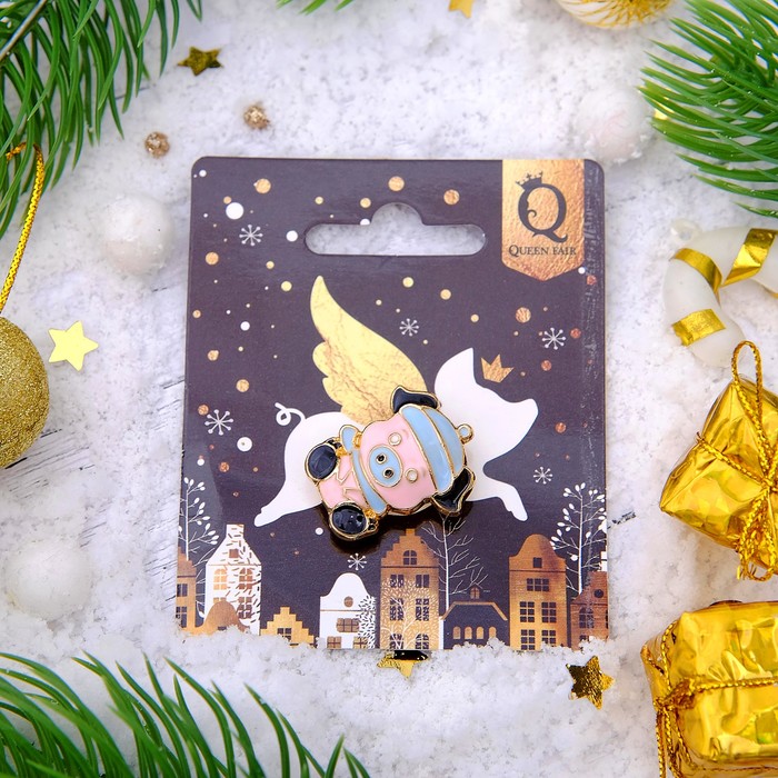 Брошь "Новогодняя сказка" свинка-сыщик, цвет розово-мятный в золоте