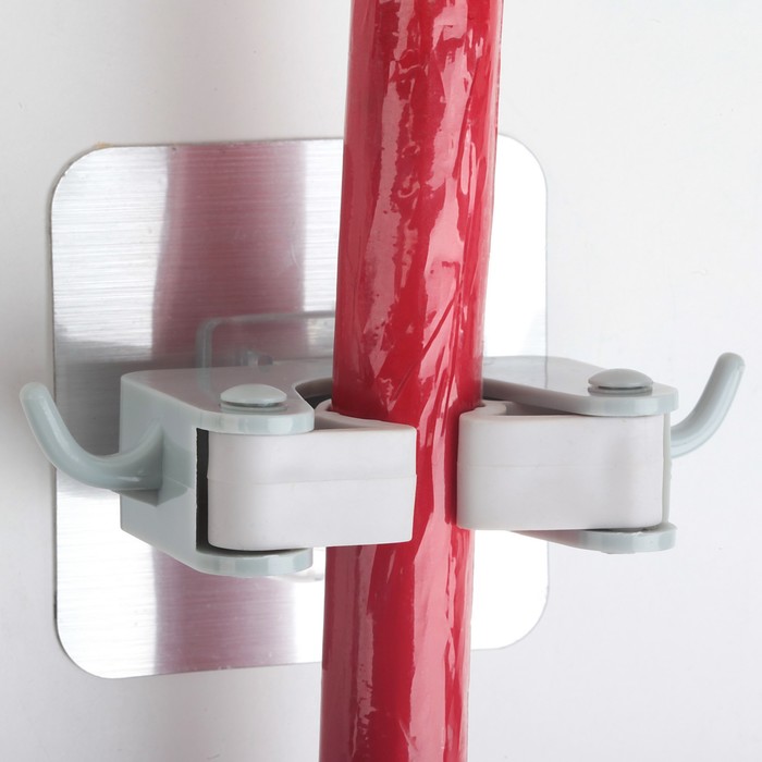 Держатель для уборочного инвентаря на липучке, цвет МИКС