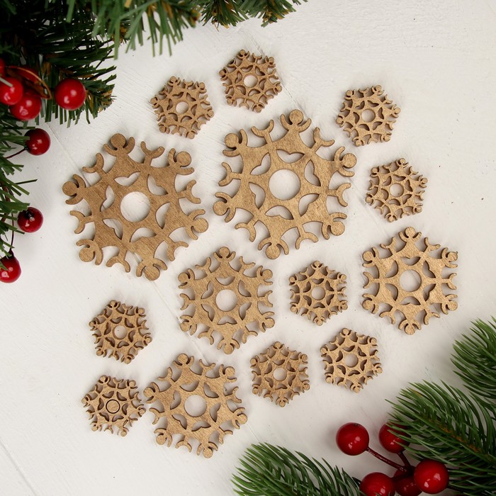 Набор новогодннего декора "Снежинки"