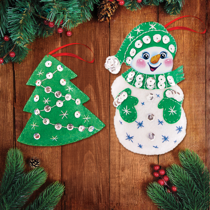 Набор для творчества для создания игрушки из фетра "Снеговик и Елочка"